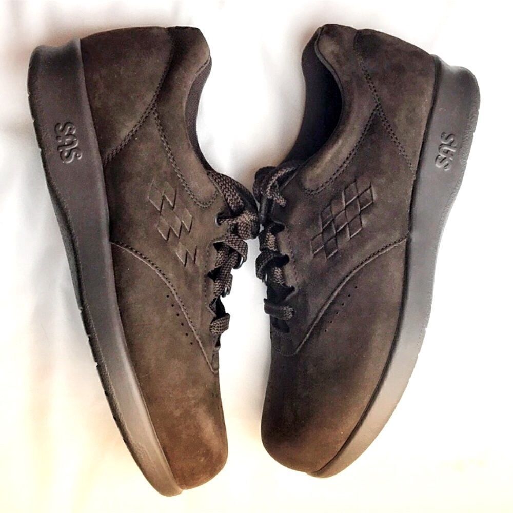 SAS COMFORT SHOES. SIZE IS 5 WIDE. NEW